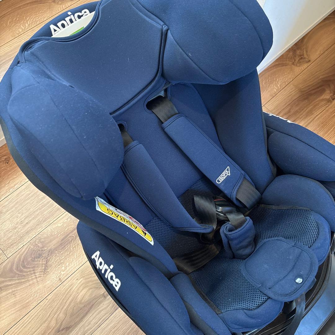 アップリカ チャイルドシート 回転式 ディアターンプラス isofix ネイビー