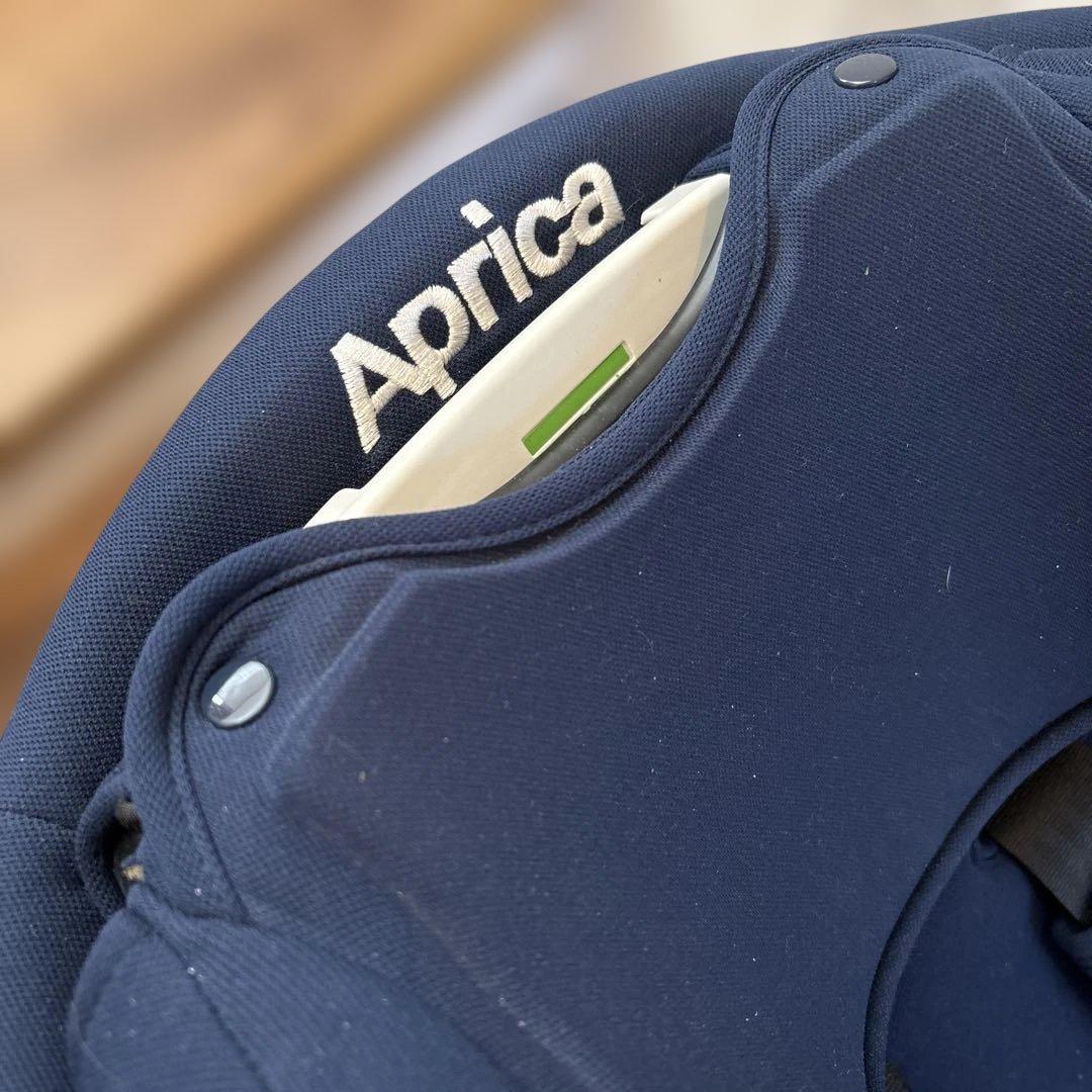 アップリカ チャイルドシート 回転式 ディアターンプラス isofix ネイビー