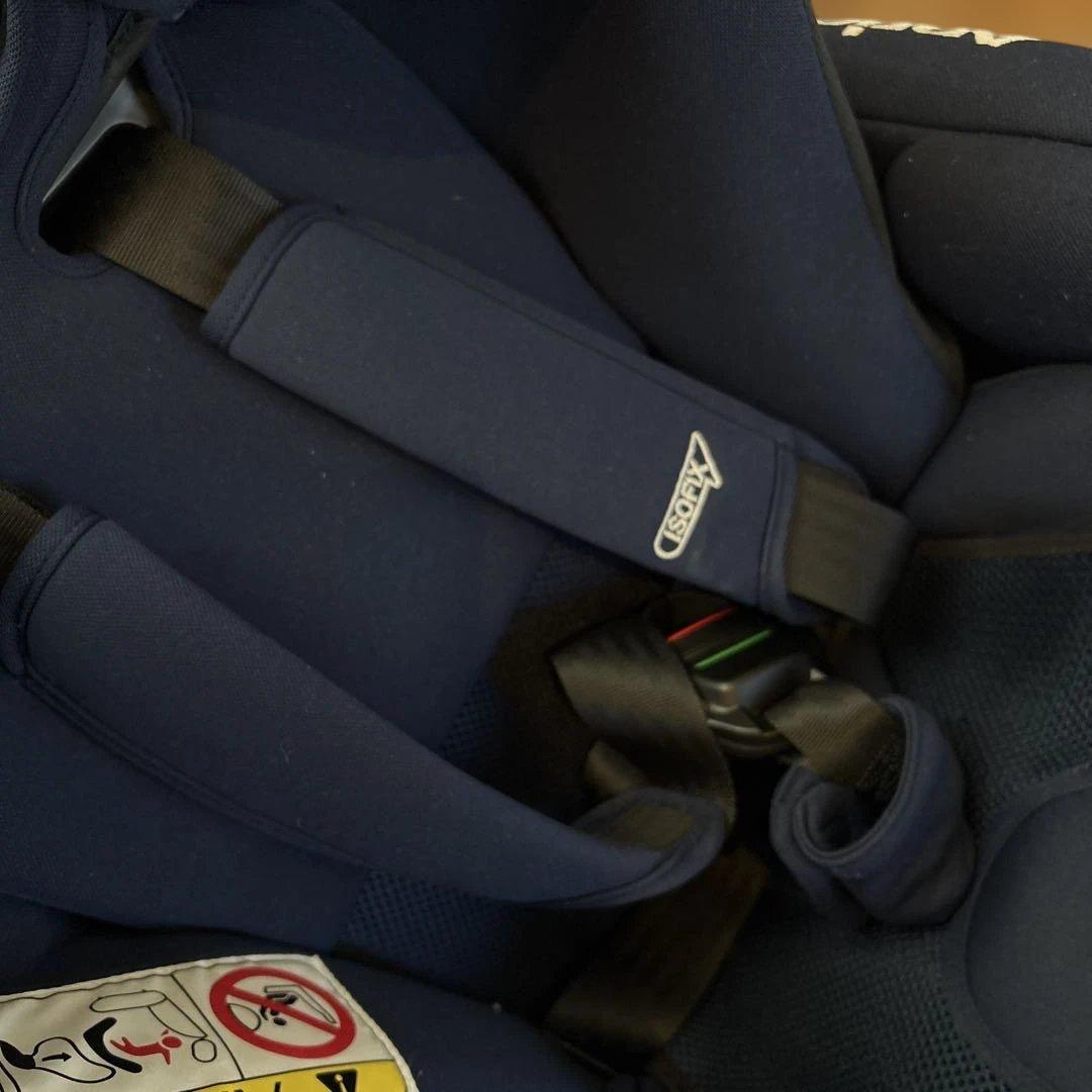 アップリカ チャイルドシート 回転式 ディアターンプラス isofix ネイビー