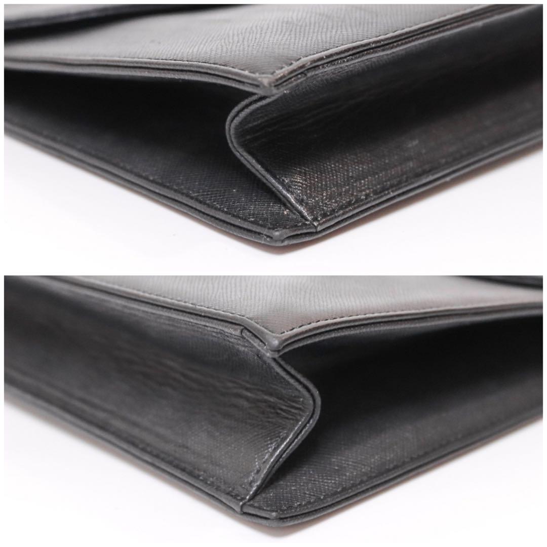 イブサンローラン　YSL ロゴ型押し　クラッチバッグ　ブラック