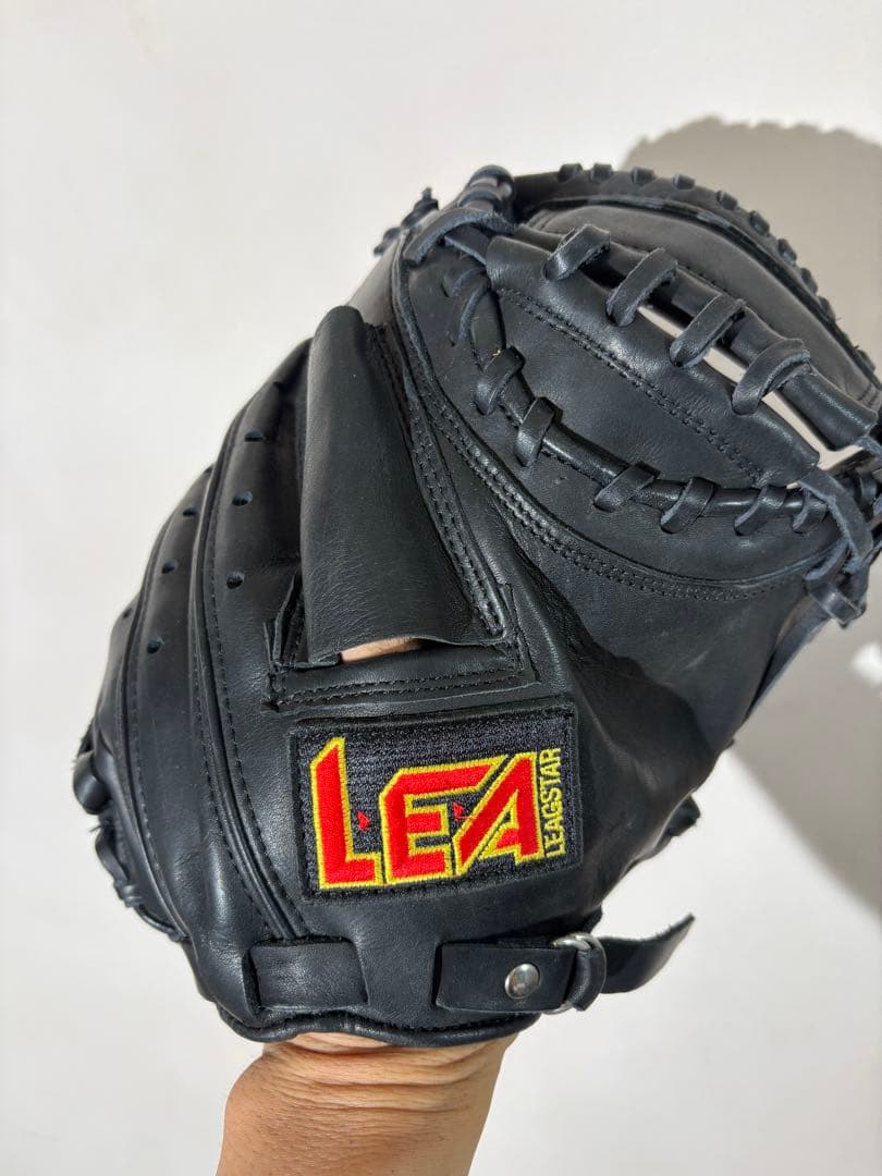 LEAG STAR 黒 キャッチャーミット　グローブ