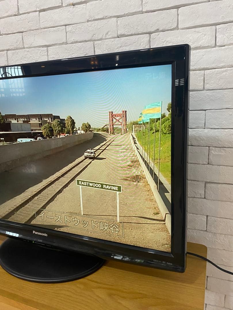【東京都内23区配送無料】パナソニック　TH-L37S2 2010年　テレビ
