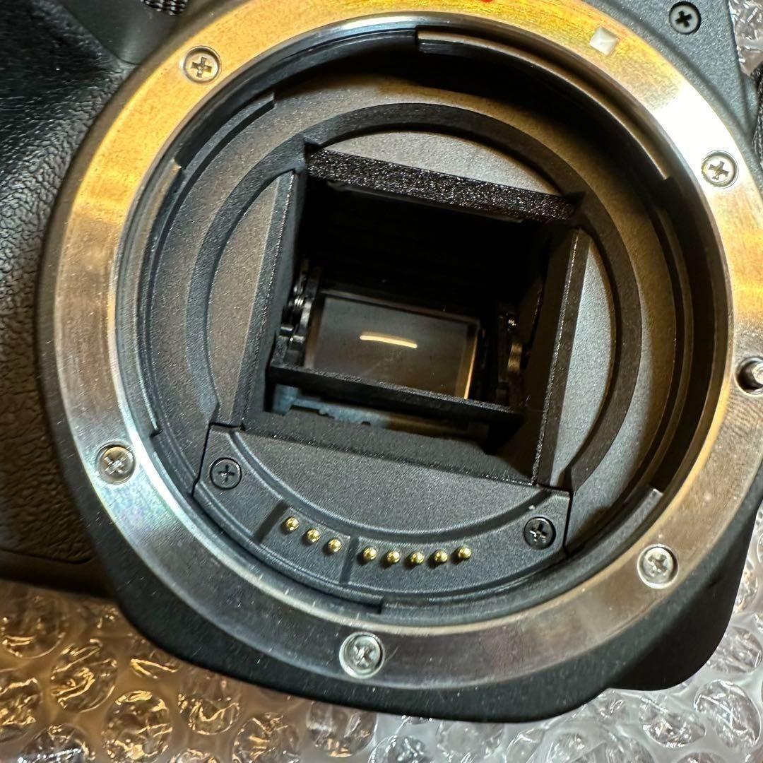 Canon EOS Kiss X9 EF-S 18-55mm ほぼ新品 0309