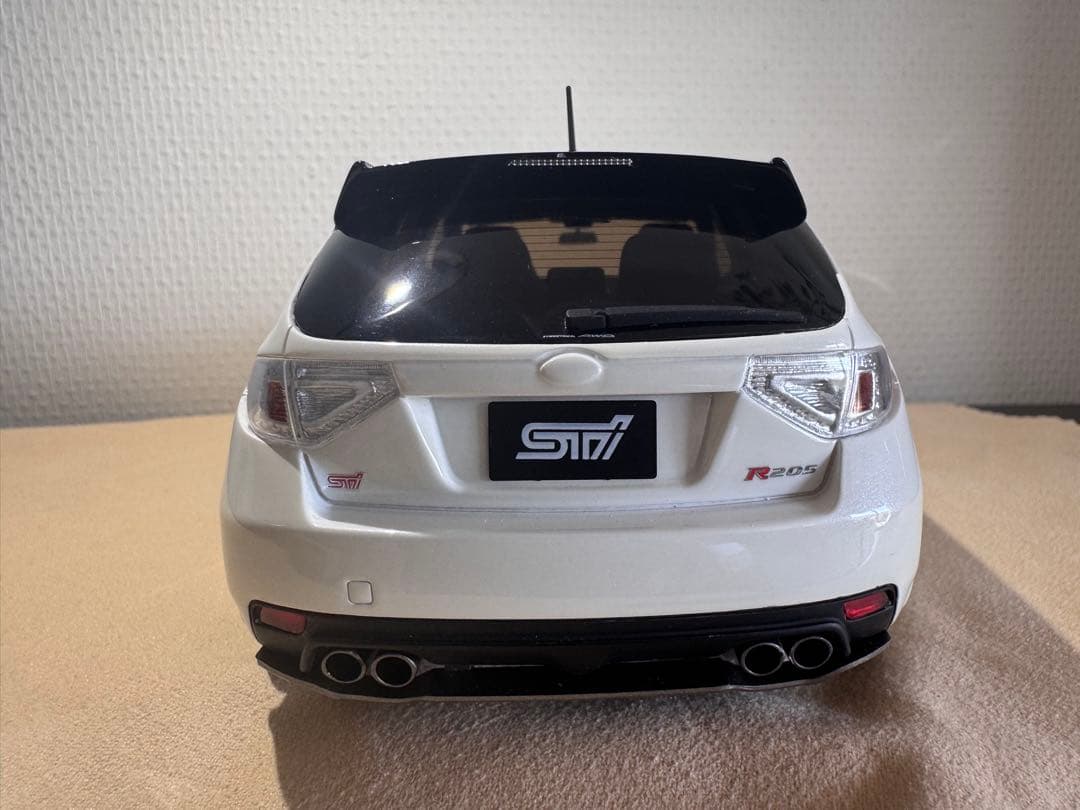 スバル WRX STI ホワイト ミニカー1/18