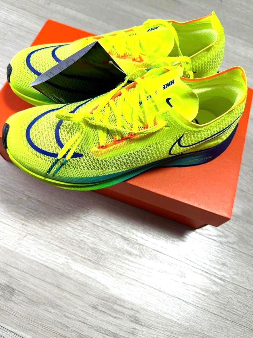 新品未使用　ナイキストリークフライ　25.0cm【匿名配送】