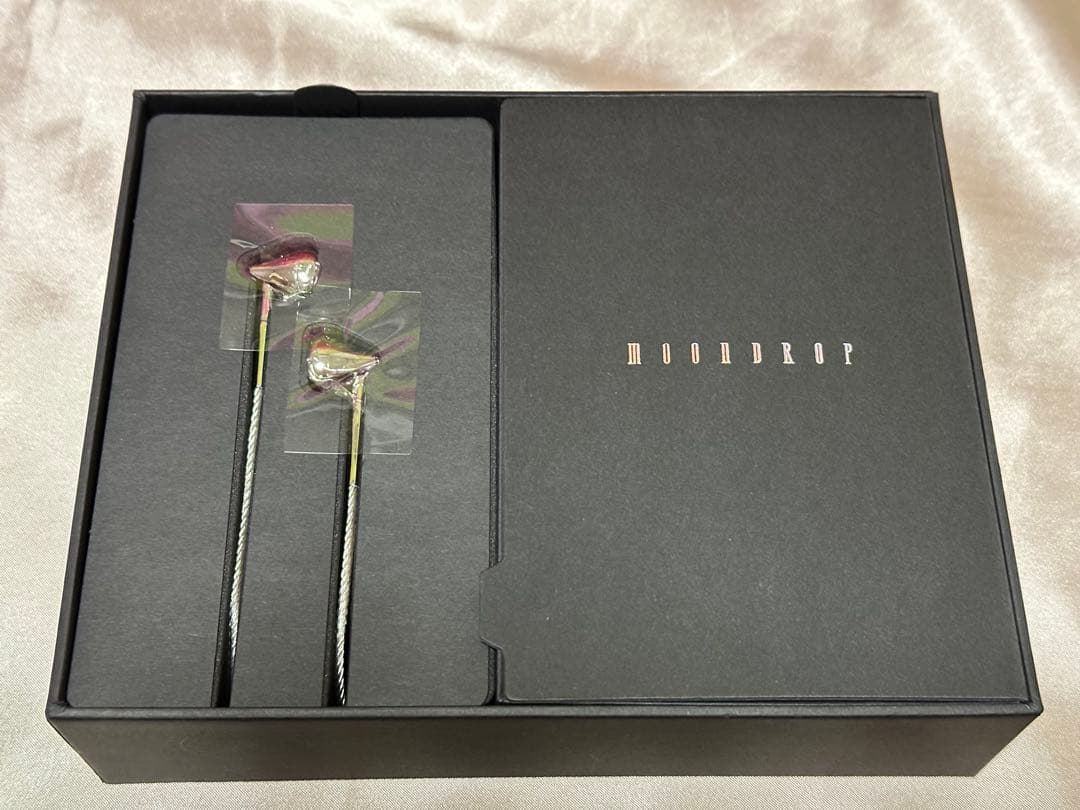 水月雨 MOONDROP PAVANE フラグシップ 有線イヤホン