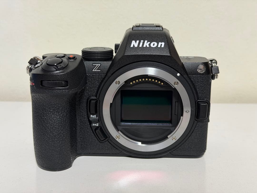 シャッター数少なめ ミラーレス一眼カメラ Nikon Z5II ボディ 良品