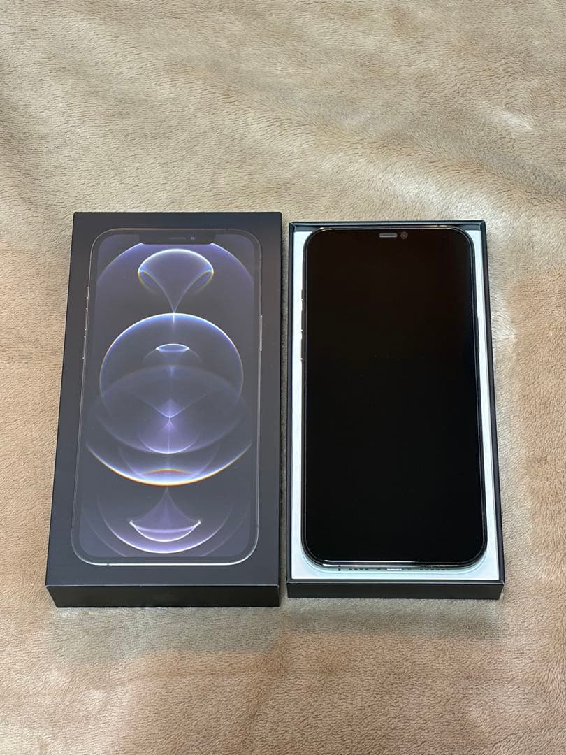 iPhone 12 Pro Max グラファイト 黒SIMフリー ガラスフィルム