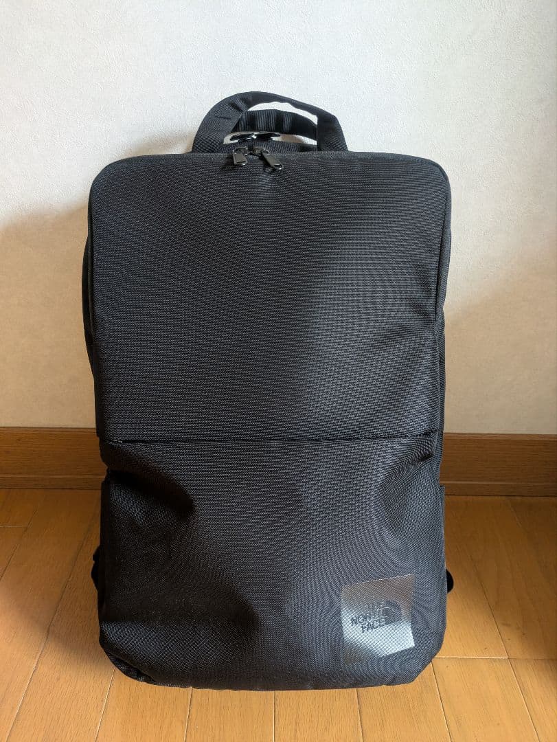 美品　ノースフェイス　シャトルデイパック　25　THE NORTH FACE