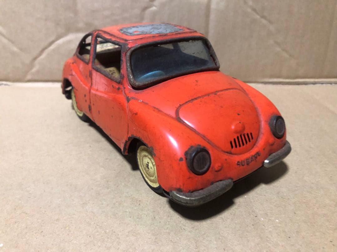 当時物　スバル360 ブリキ　てんとう虫　出目金　ホイールキャップ一つ欠品