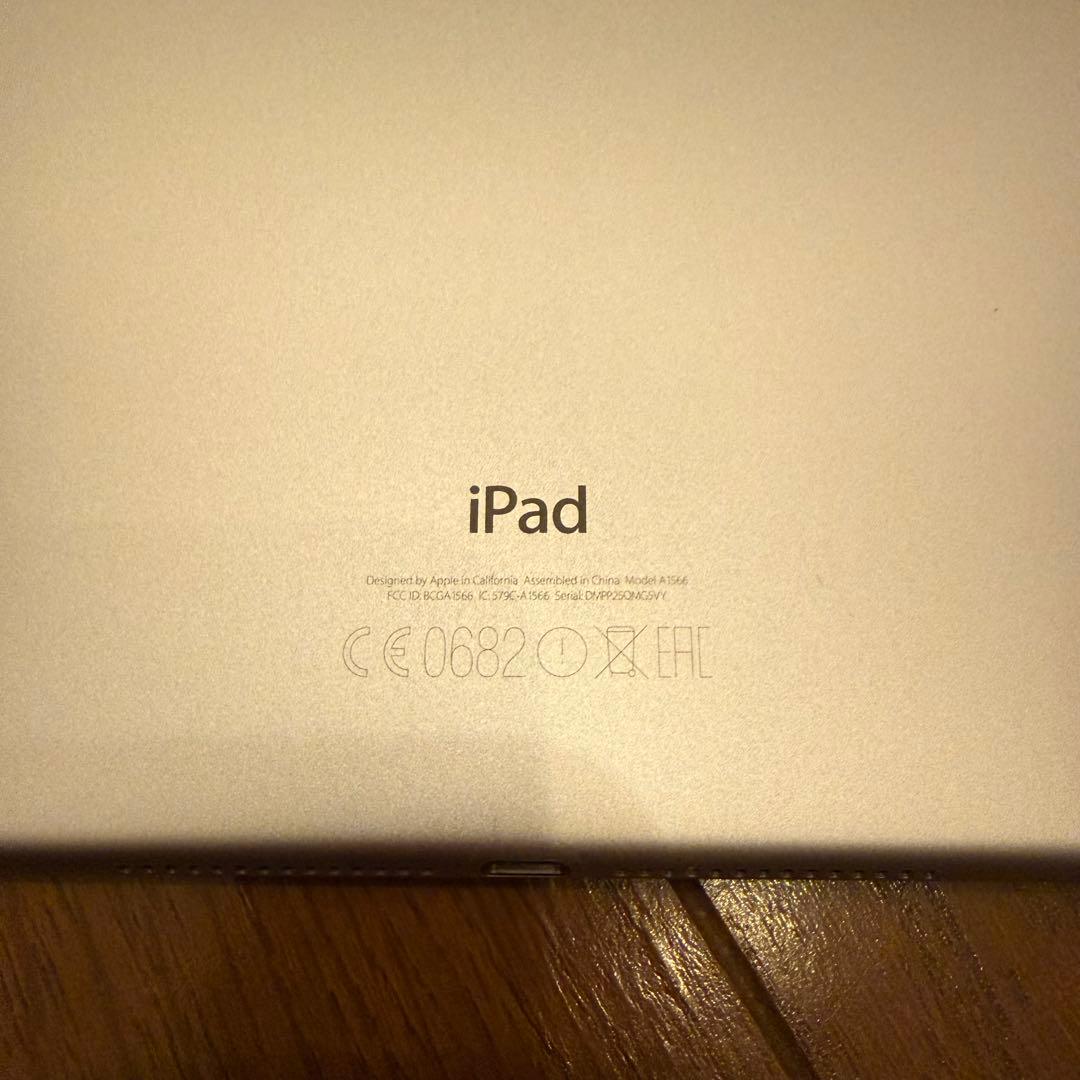 iPad Air 2 ドイツモデル｜箱・純正カバー付｜シャッター音なし｜動作良好