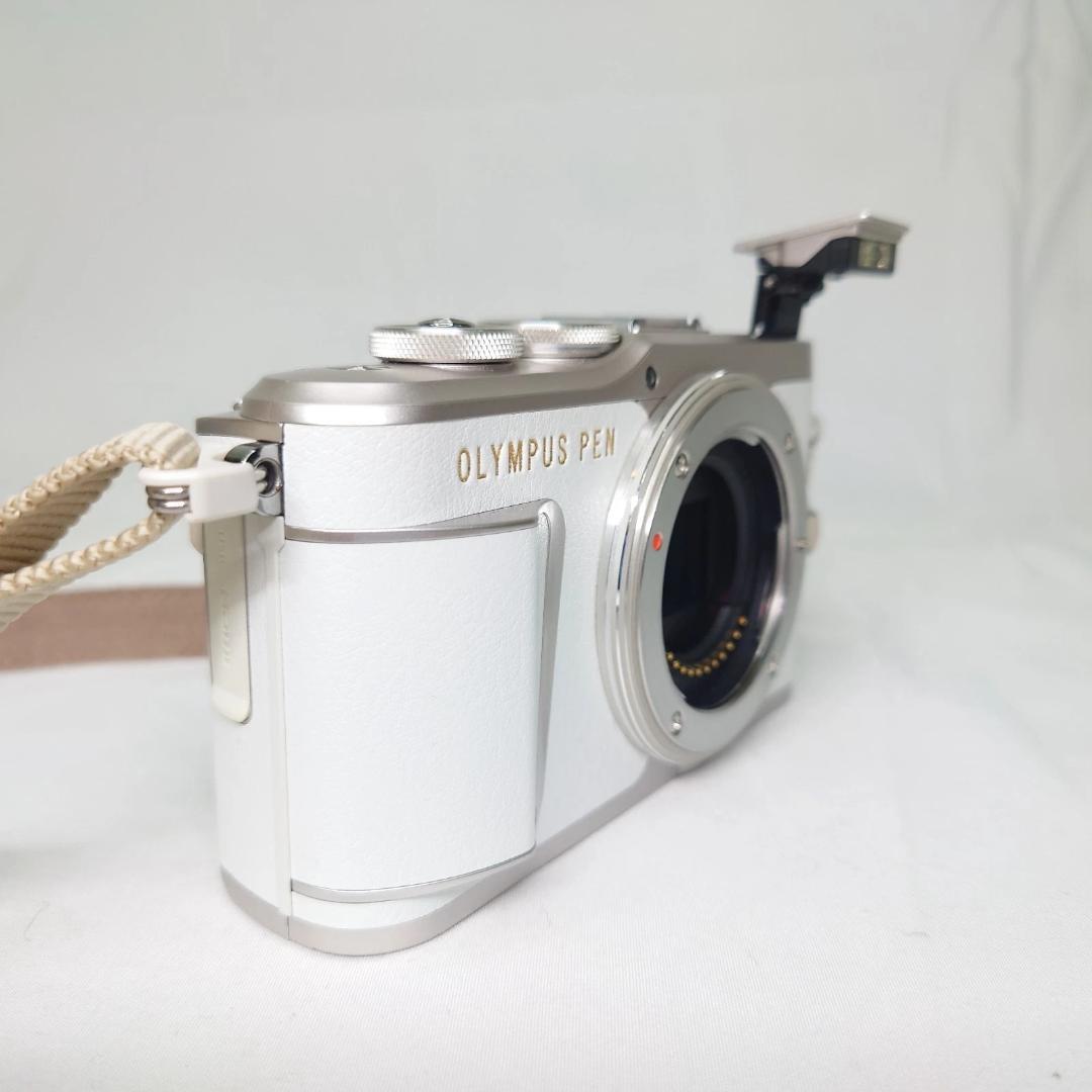 オリンパス E-PL9 白 OLYMPUS シャッター429回　動作OK
