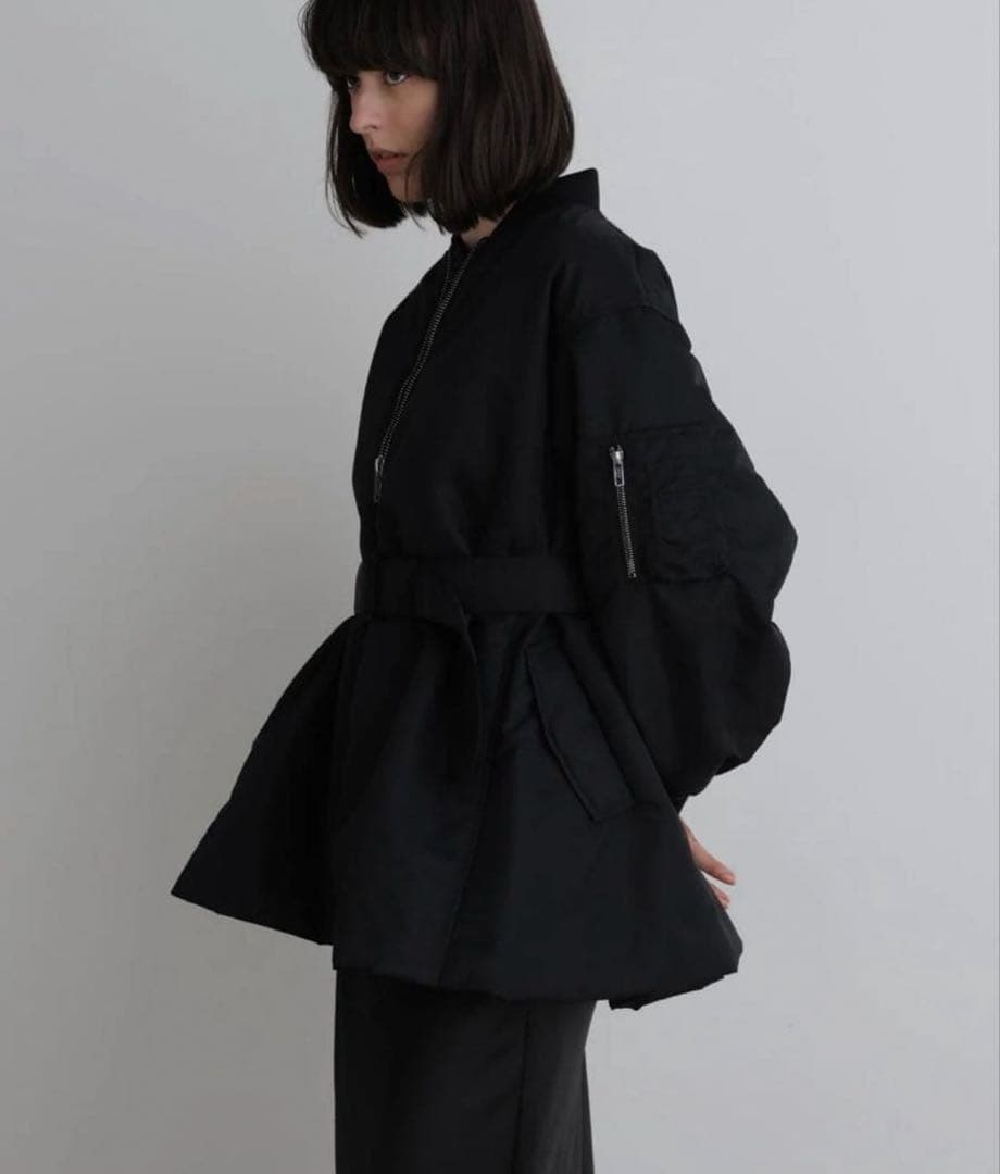 【完売】LE PHIL ナイロンウエストベルトパフィージャケット　2025AW