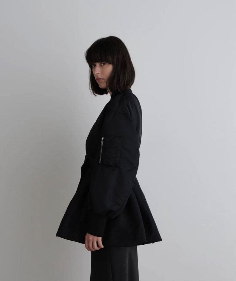 【完売】LE PHIL ナイロンウエストベルトパフィージャケット　2025AW