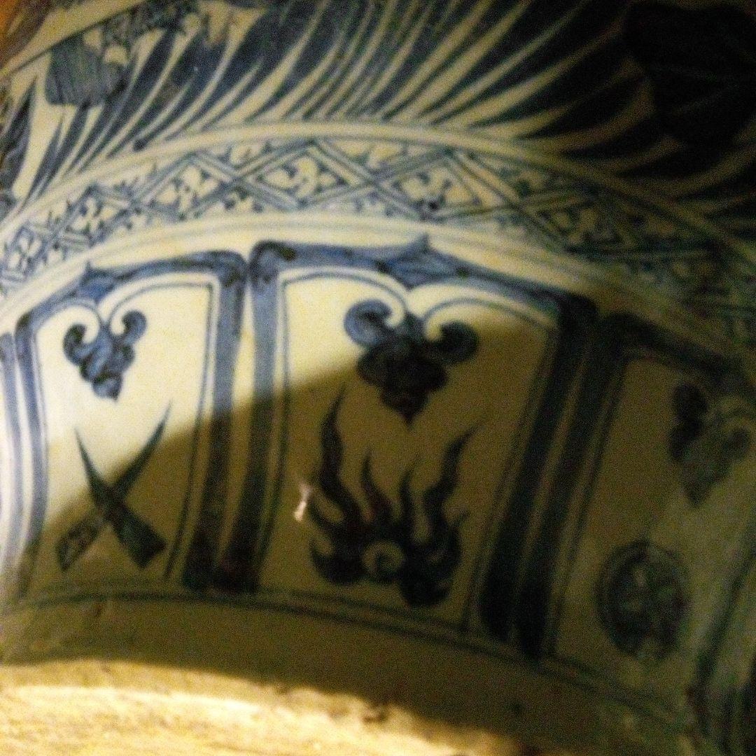 中国陶磁器　元染付　 魚と植物の装飾 壺