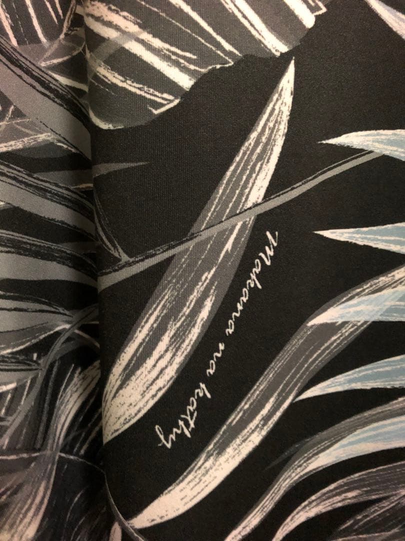 マカナナキャシー　モンステラ柄チュニック　サイズ2