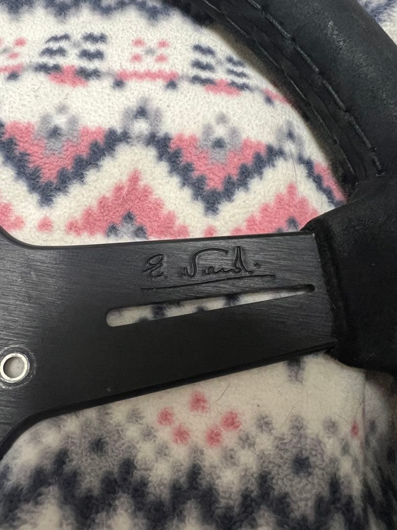 ナルディ 33パイステアリング