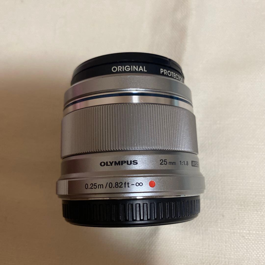 OLYMPUS M25F1.8 シルバー