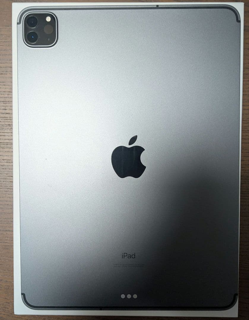 ipad pro 第2世代11cellular＆Magic Keyboard