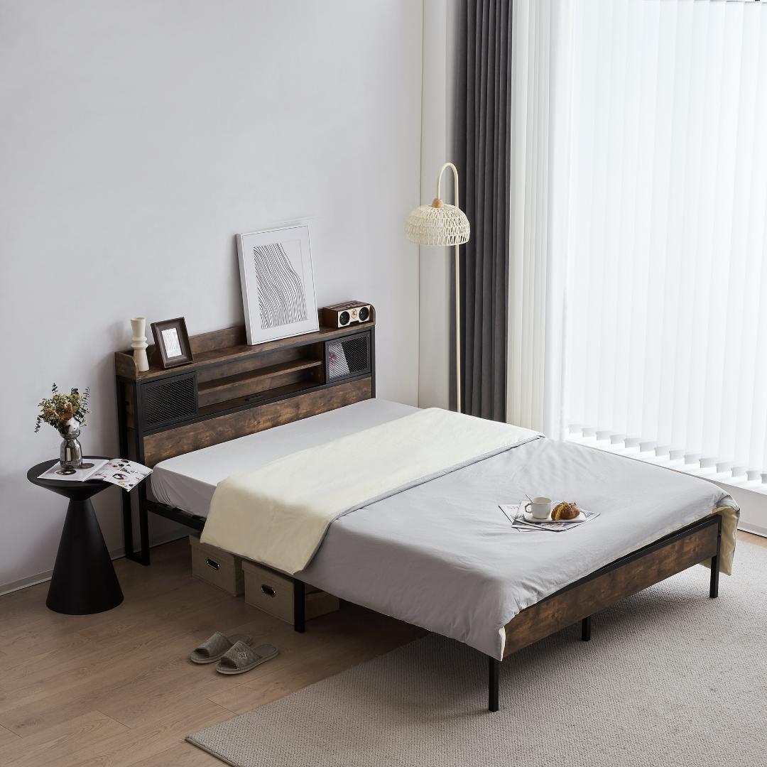 3000円オフ！D・ダブル　ベッドフレーム・コンセント付き　BROWN