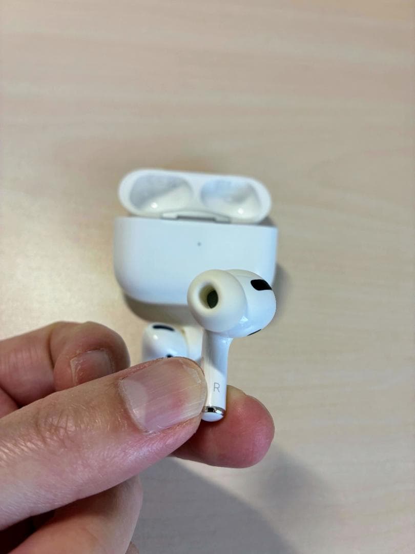 M*様 Air Pods Pro 純正品 付属品完備 Apple アップル