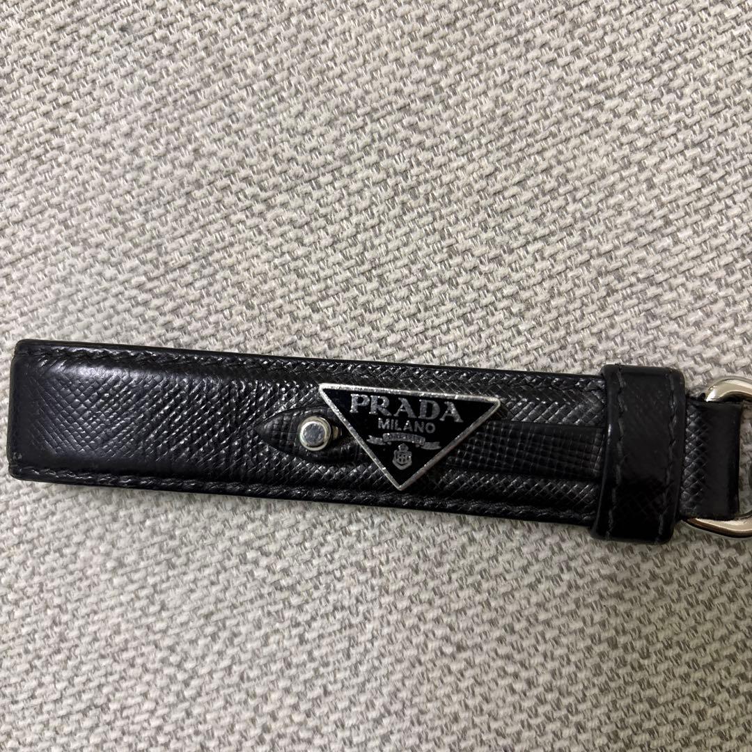 PRADA レザー　キーリング