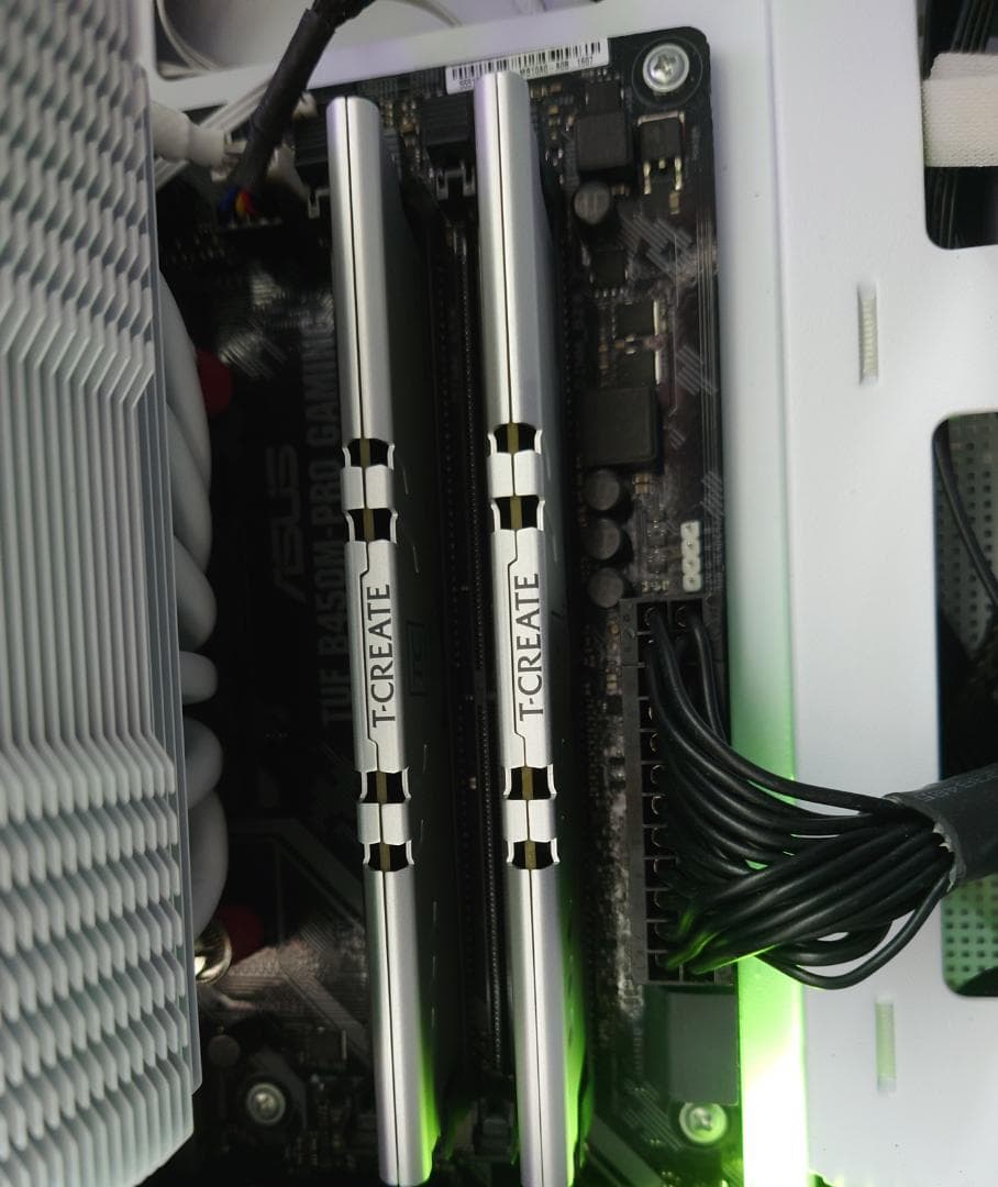 TEAMGROUP 64GB DDR4 メモリー 3200MHz 32GB×2枚