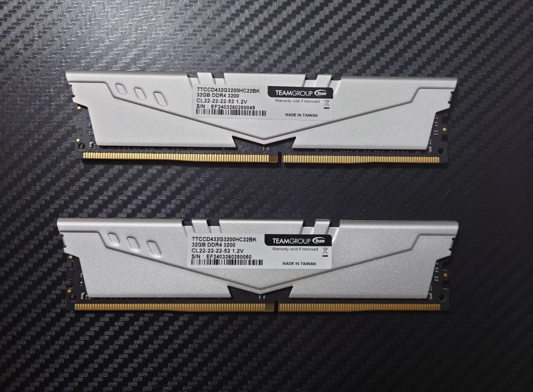 TEAMGROUP 64GB DDR4 メモリー 3200MHz 32GB×2枚