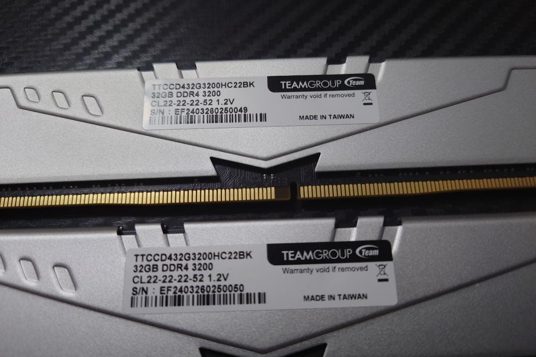 TEAMGROUP 64GB DDR4 メモリー 3200MHz 32GB×2枚
