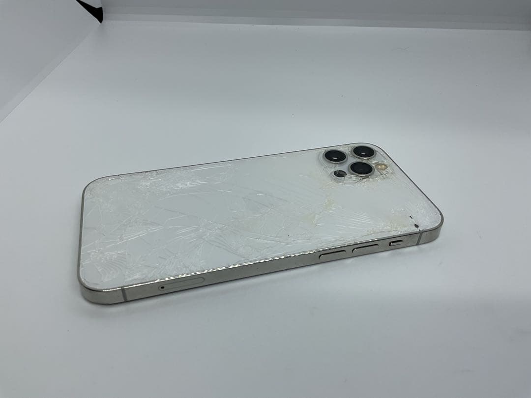 Apple iPhone 12 Pro ホワイト 本体