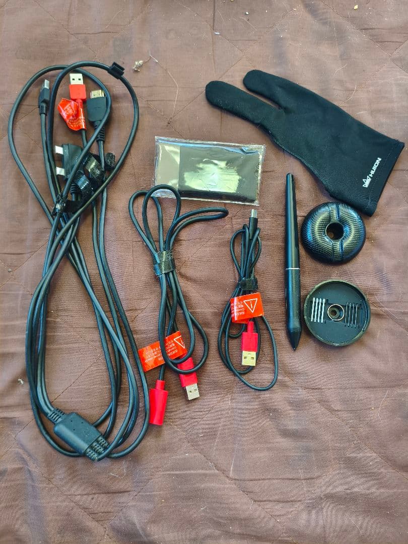 HUION KAMVAS Pro 16 2.5K 液晶ペンタブレット 豪華版