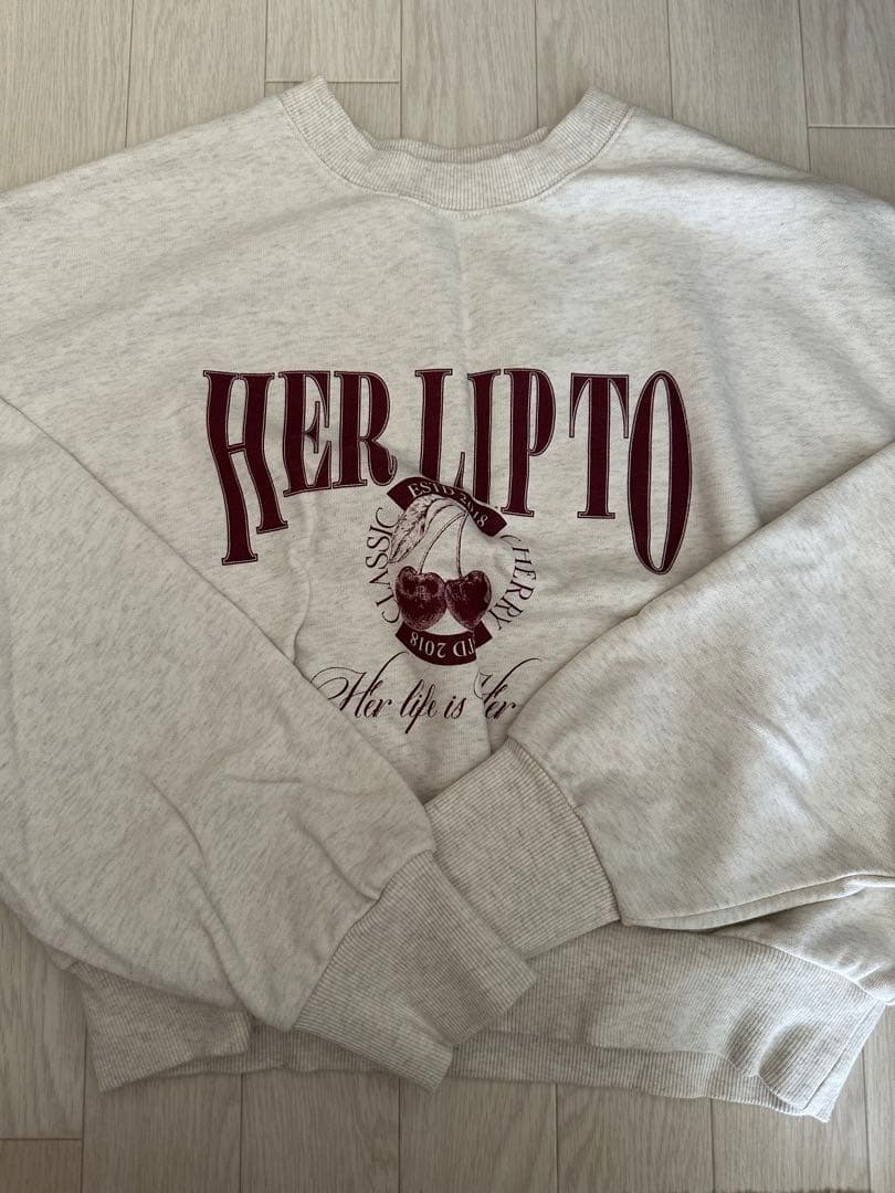 トップス HERLIPTO Classic Cherry Sweatshirt