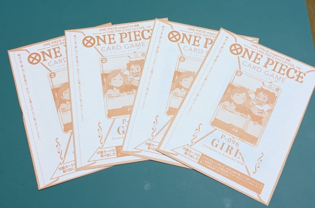 ワンピース　カード　少女　4枚　未開封