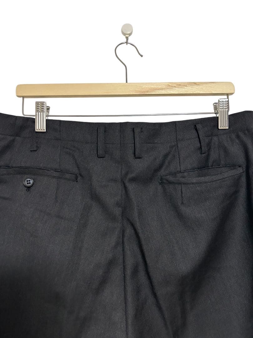 GIVENCHY メンズスーツ　3点セットベスト付き (Matsuzakaya)