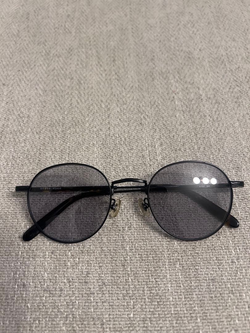 金子眼鏡　ブラックラウンドサングラス