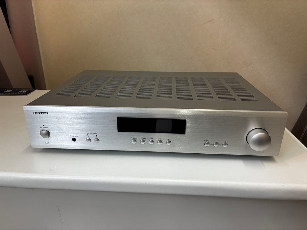 ROTEL A11 プリメインアンプ