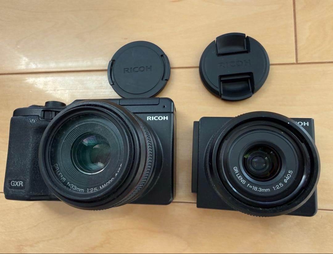 RICOH GXR ボディとレンズ２本