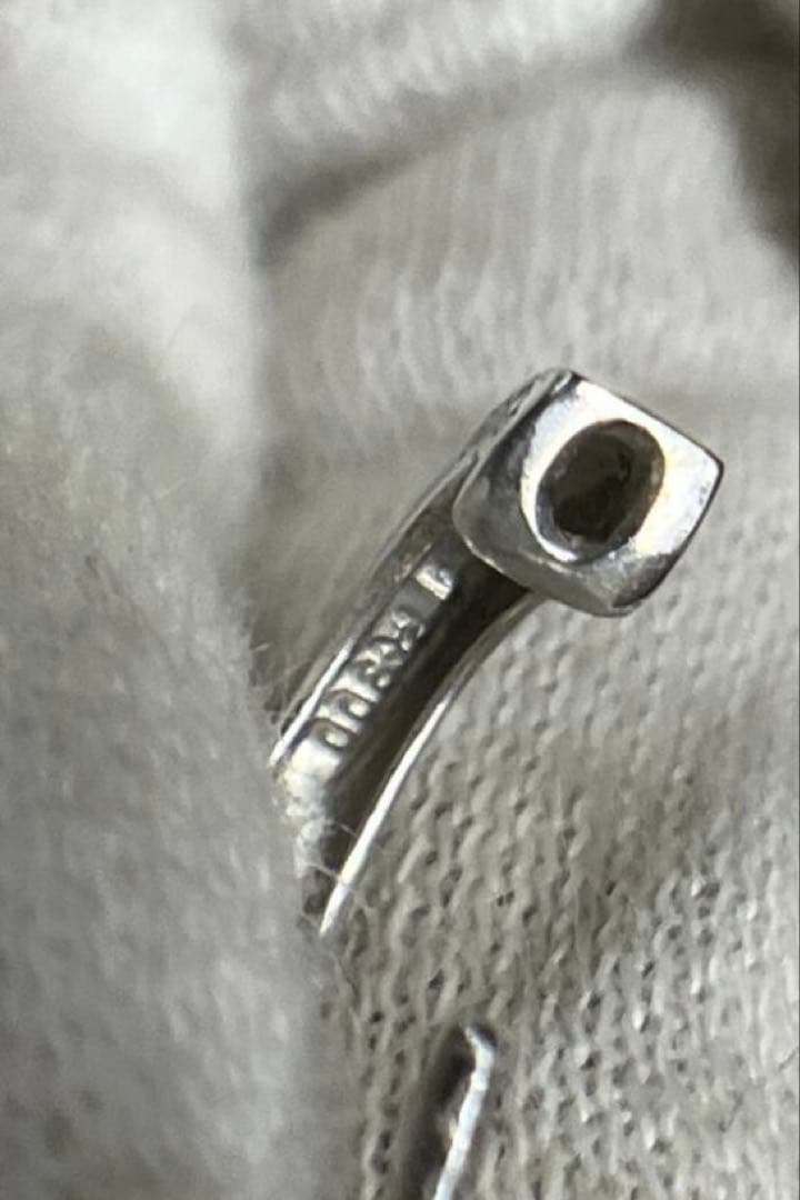 Pt900 約1.6g 天然エメラルド 天然ダイヤモンド 片耳ピアス