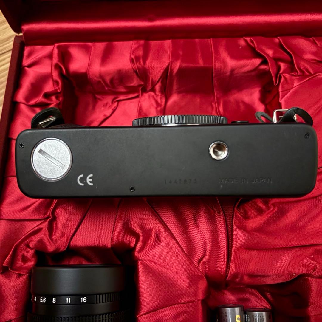 ほぼ新品！コニカ最期の名機Konica HEXAR RF