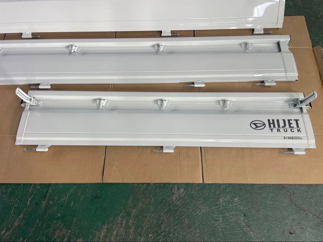 【専用】(新車外し)ダイハツ ハイゼットトラックアオリ、鳥居4点セット