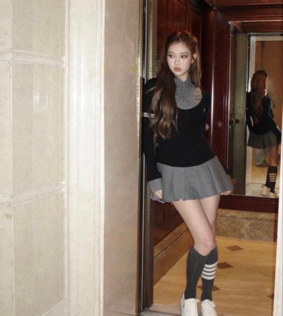 ワンピース andwang Uniform Pleated Mini Onepiece