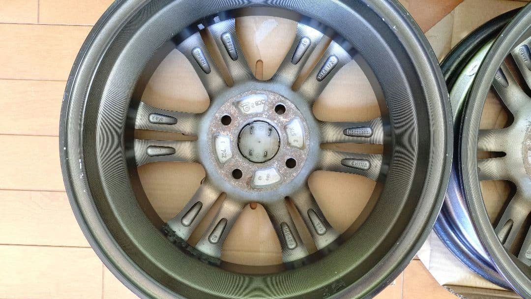 ①CUBE【中古・美品】ホンダ N-BOX ブラックスタイル 2本