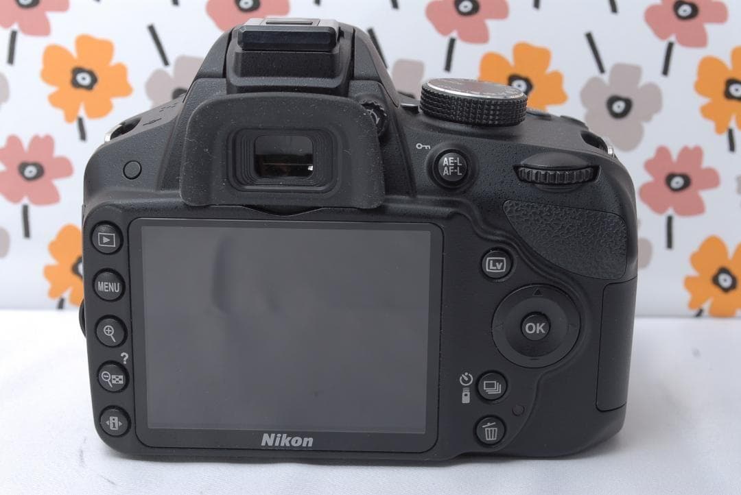 ❤Nikon D3200❤付属品たくさん！❤スマホ転送OK❤Wレンズセット❤