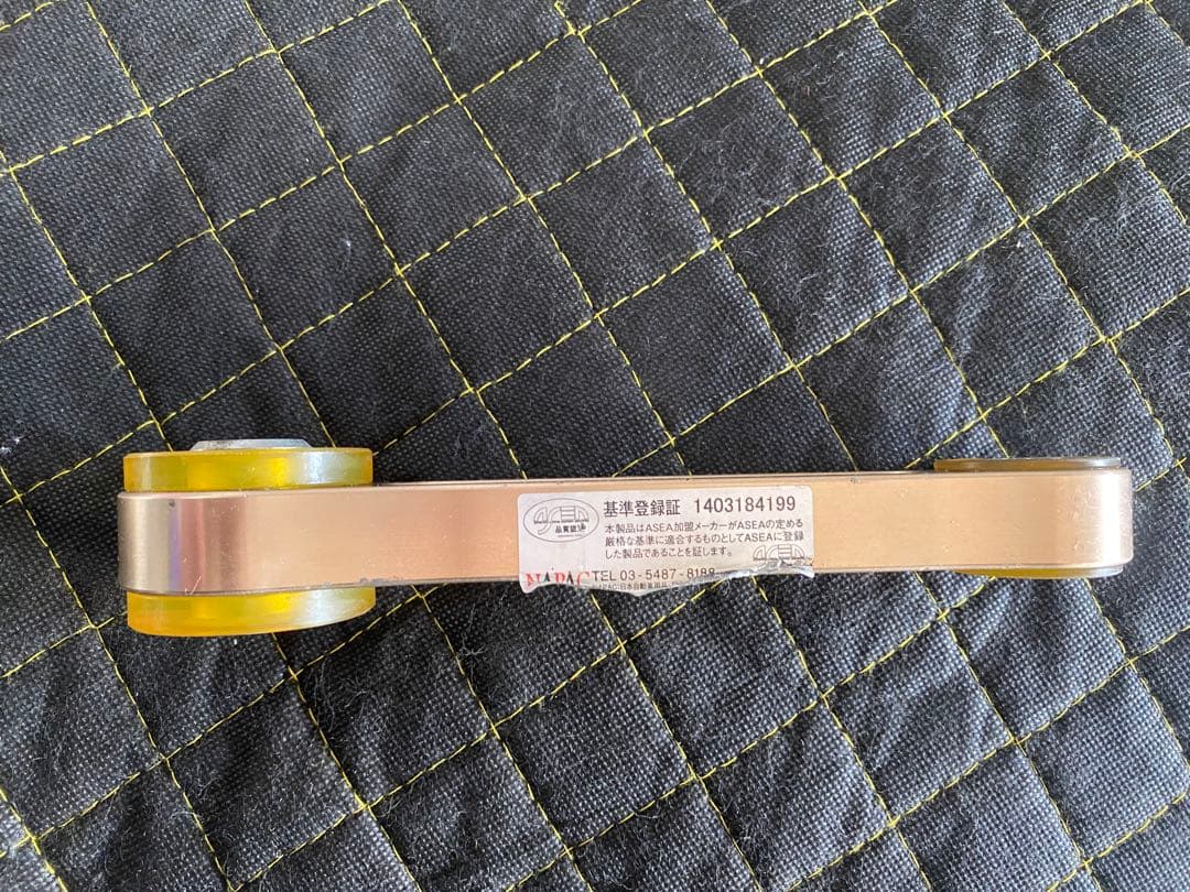 スバル インプレッサ/レガシィ/フォレスターピッチングストッパーEJ20