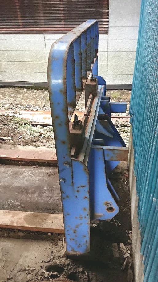 フルカワミニホイールローダのパレットフォーク