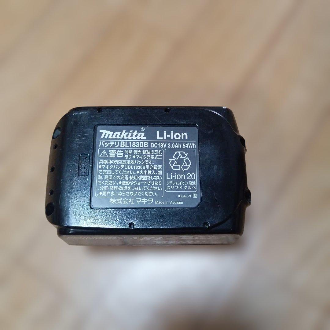 マキタ18V充電式クリーナーCL180FD 純正バッテリー及び純正急速充電器付