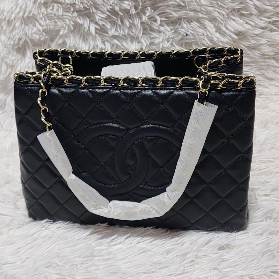 猫*ん様 CHANEL　トートバッグ　ゴールドチェーン　キルティング　ノベルティ