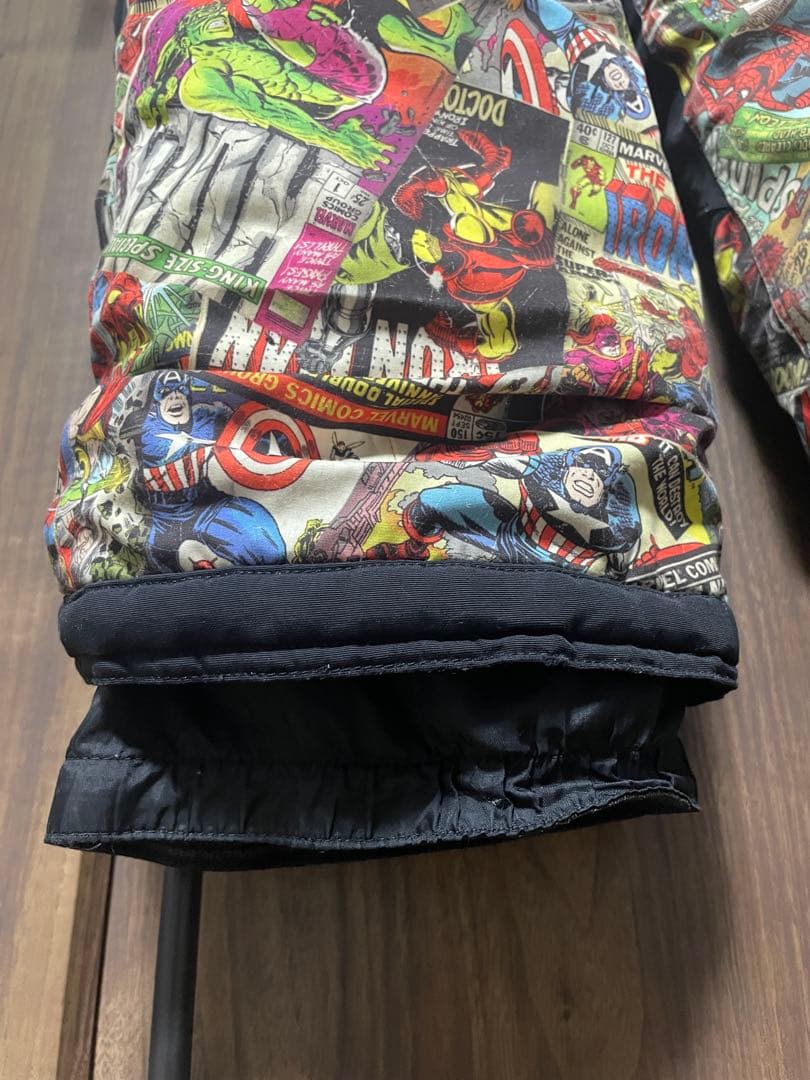 MARVEL BURTON キッズ用スノーウェア 4T⭐︎外遊び110〜120美品