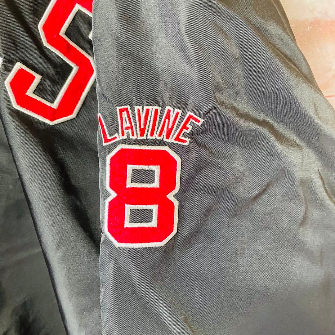 【超希少】NBAシカゴブルズ　スタジャン　ビックサイズXL ラビーン8 古着黒