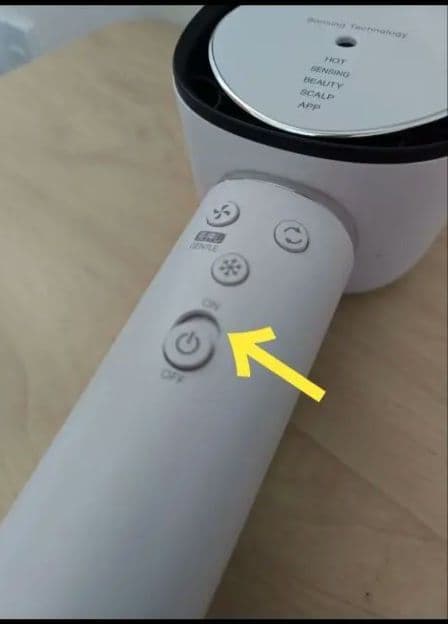 SHARP シャープ ドライヤー IB-WX902-W